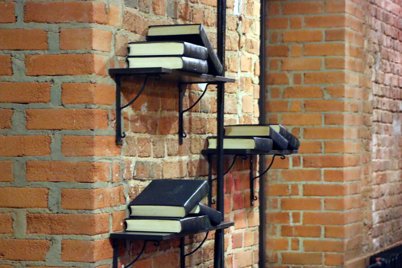 Арендовать The Loft Club Лофт: 2 этажа, сцена, танцпол