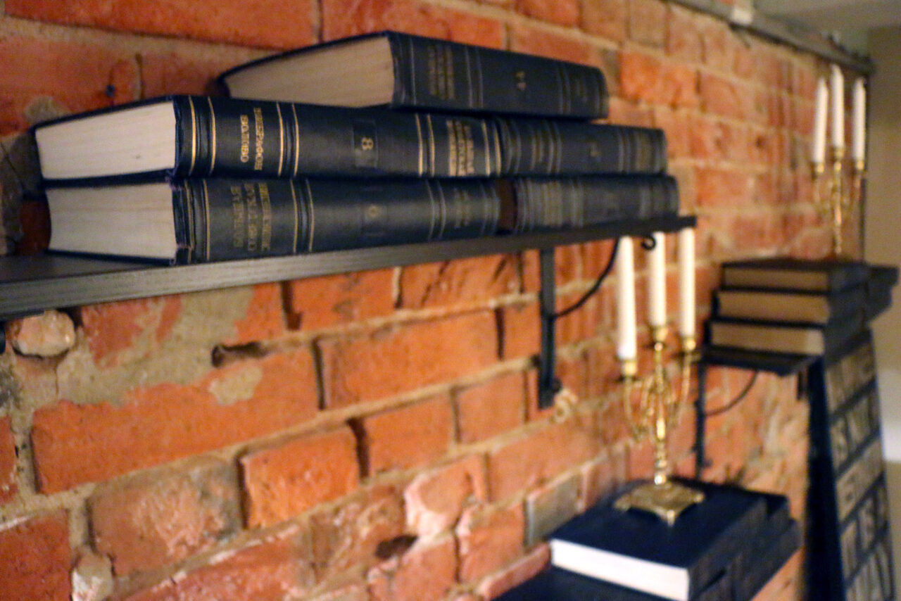 Арендовать The Loft Club Лофт с микшером и светомузыкой