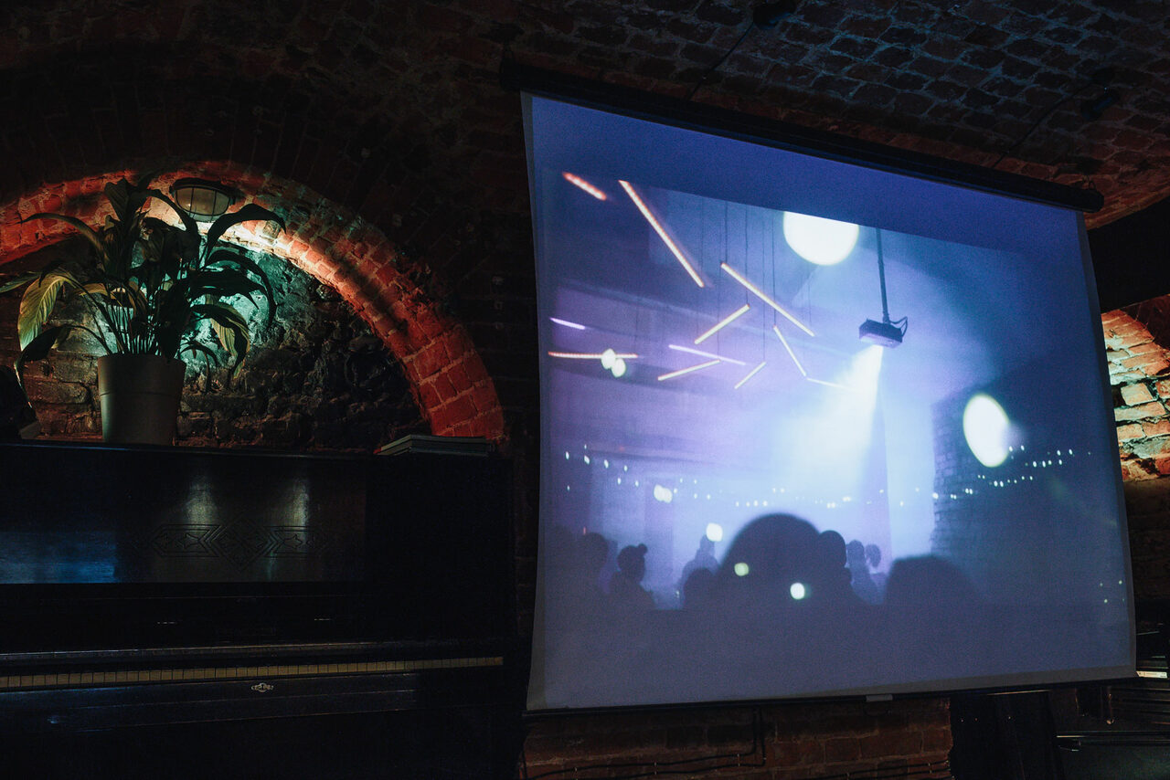 Арендовать Otherside Арт-лофт с кирпичными сводами на Невском проспекте