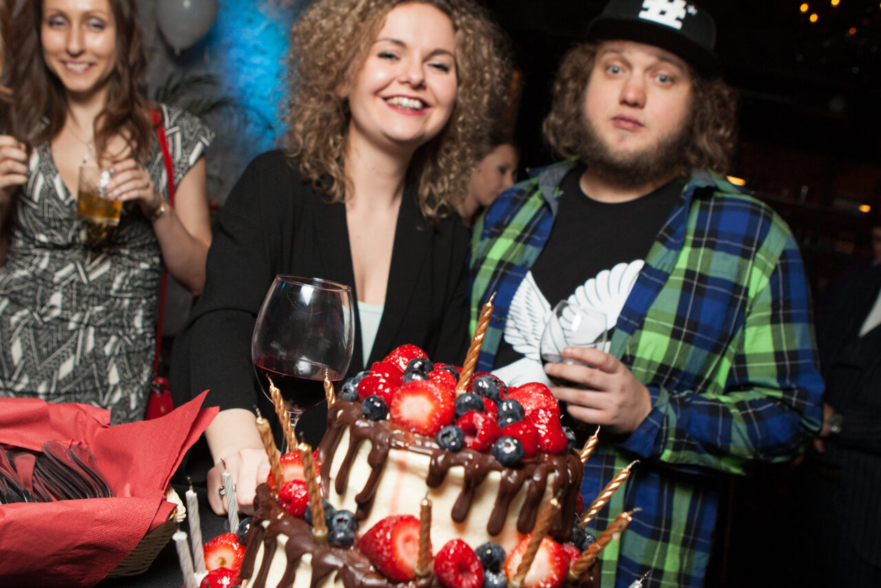 Арендовать Управление DEEP SPACE Loft & kitchen