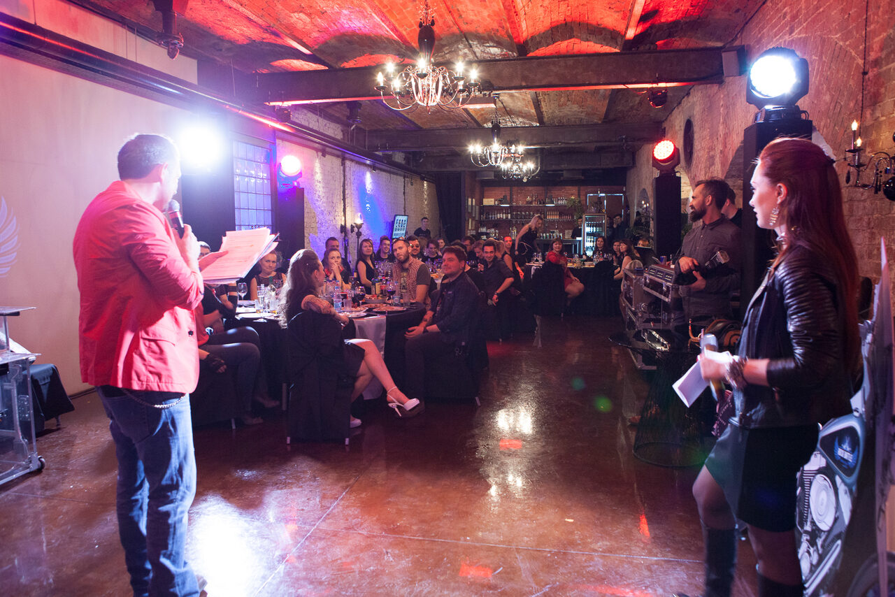 Арендовать Управление DEEP SPACE Loft & kitchen