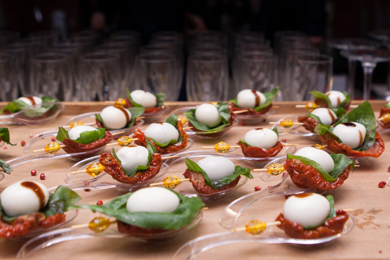 Арендовать Управление DEEP SPACE Loft & kitchen