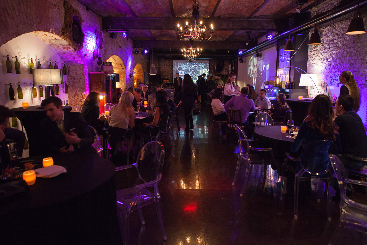 Арендовать Управление DEEP SPACE Loft & kitchen