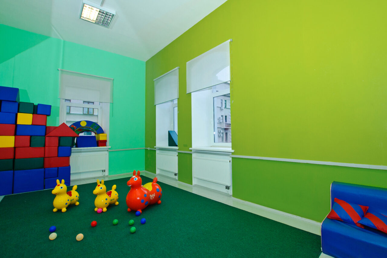 Арендовать Пампа Грин детский клуб Зал с зеркалом