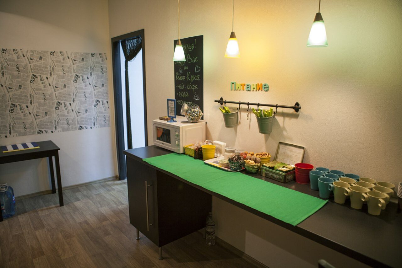 Арендовать Коворкинг-студия Парадная лестница