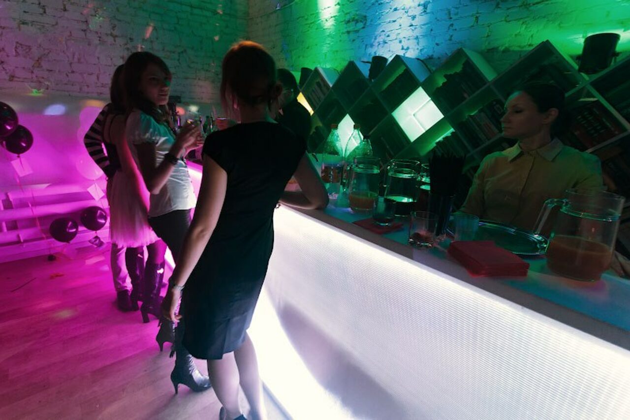 Арендовать Лофт Моя Студия с включенным фуршетом