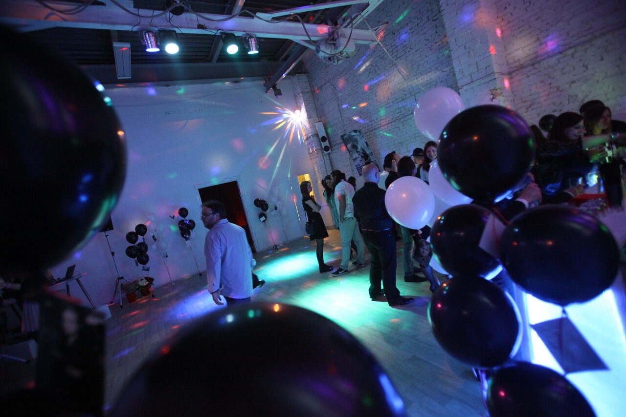 Арендовать Лофт Моя Студия с включенным фуршетом