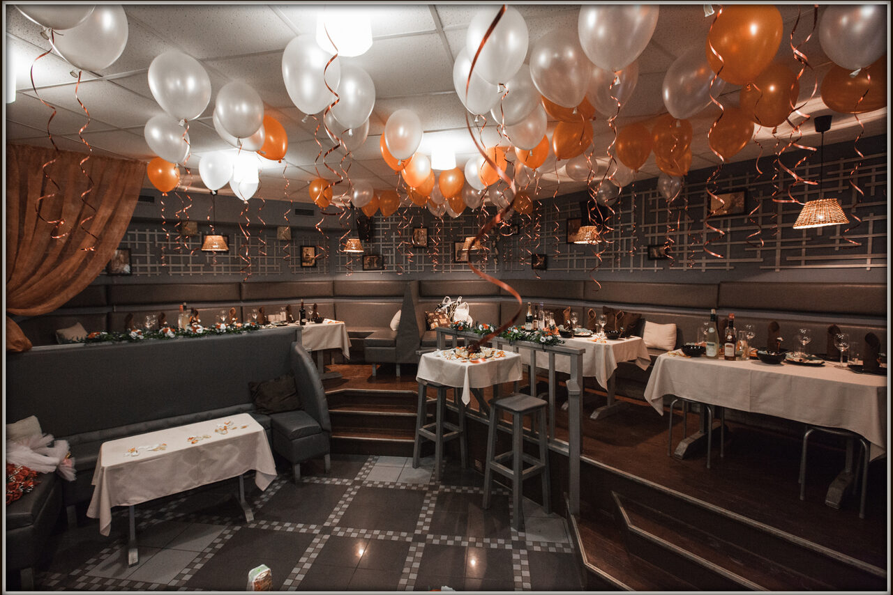 Арендовать Полная аренда кафе во дворике