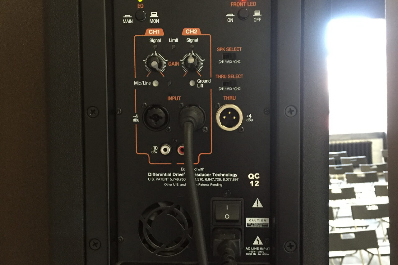 Арендовать Модный лофт с высокими потолками