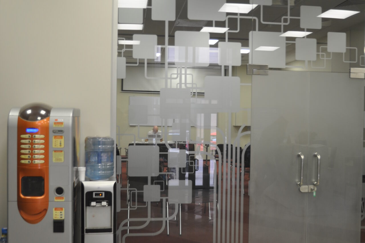 Арендовать Конференц-зал с мультимедиа