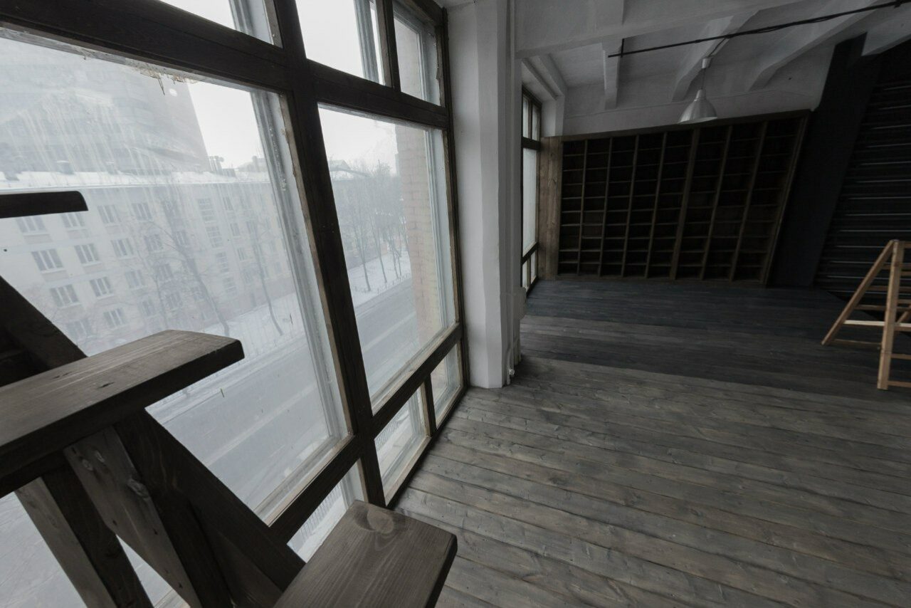 Арендовать Wood Studios Фактурный лофт на Электрозаводской