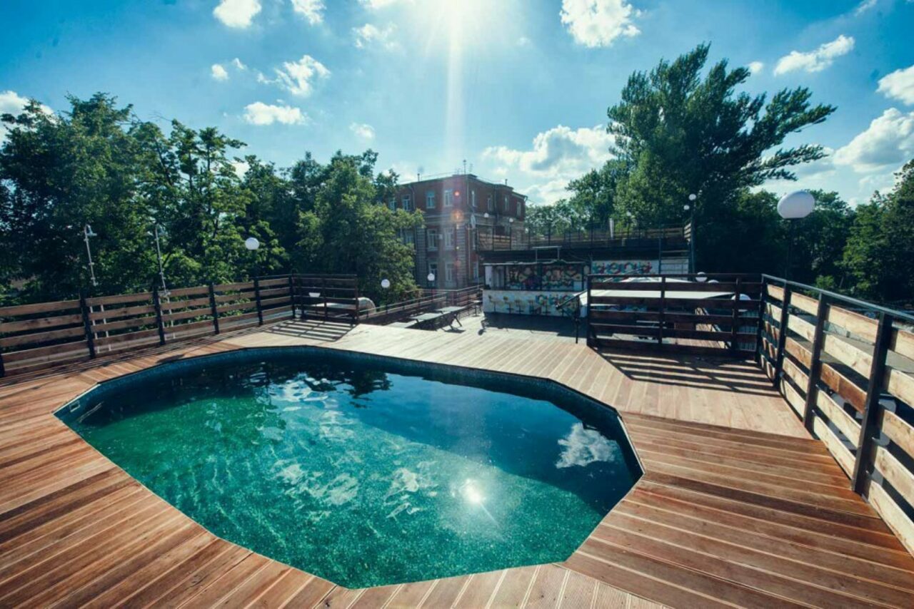 Арендовать Loft LEVEL 19 на заводе Кристалл. Крыша для вечеринок