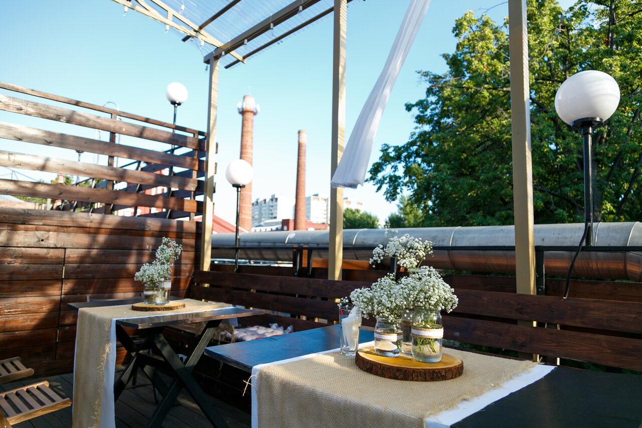 Арендовать Loft LEVEL 19 на заводе Кристалл. Крыша для вечеринок