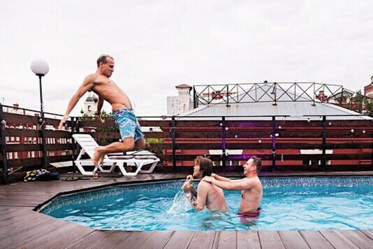 Арендовать Loft LEVEL 19 на заводе Кристалл. Крыша для вечеринок