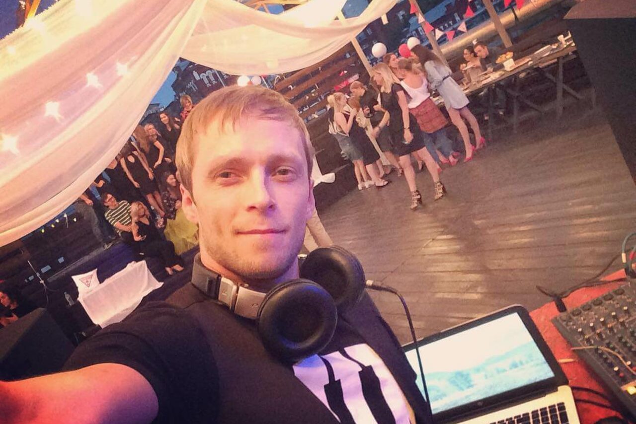 Арендовать Loft LEVEL 19 на заводе Кристалл. Крыша для вечеринок