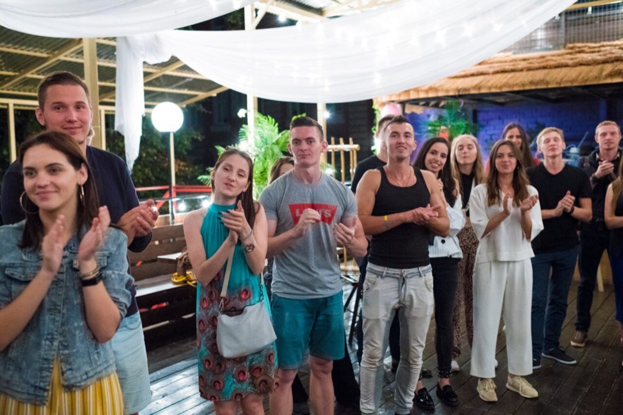 Арендовать Loft LEVEL 19 на заводе Кристалл. Крыша для вечеринок