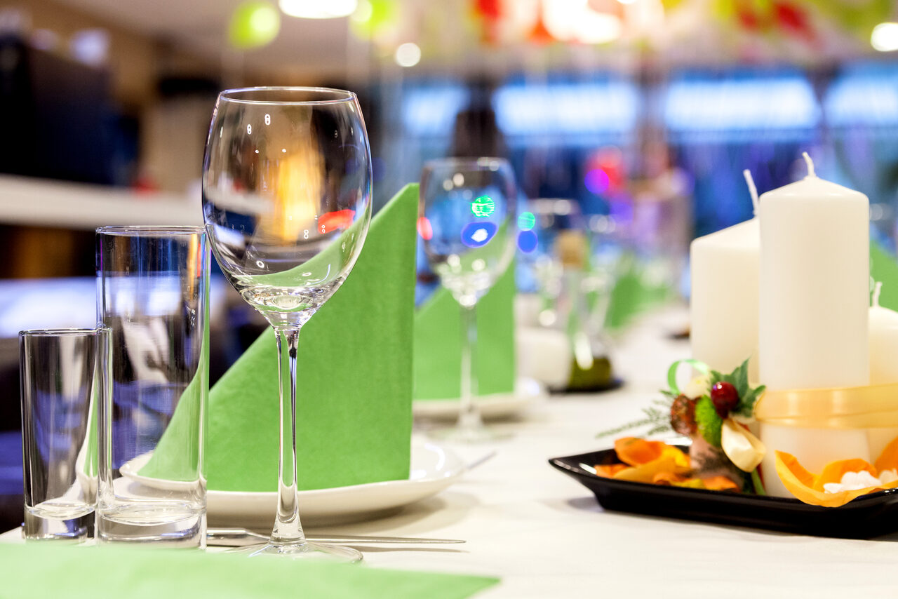 Арендовать Бар с зелеными растениями