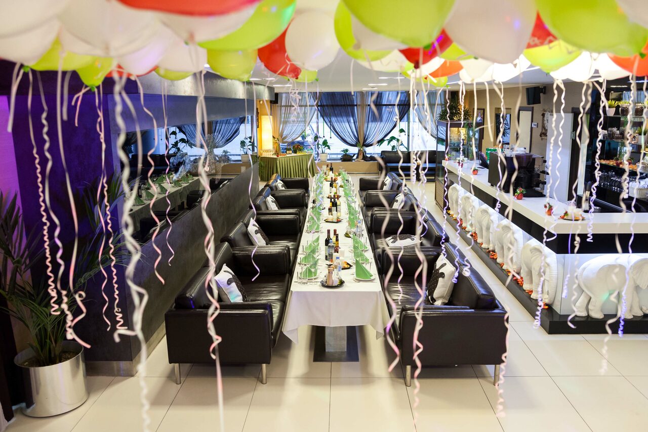 Арендовать Бар с зелеными растениями