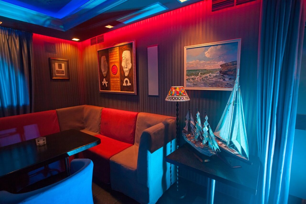 Арендовать Дом на Патриарших Дизайнерское помещение в стиле классицизм