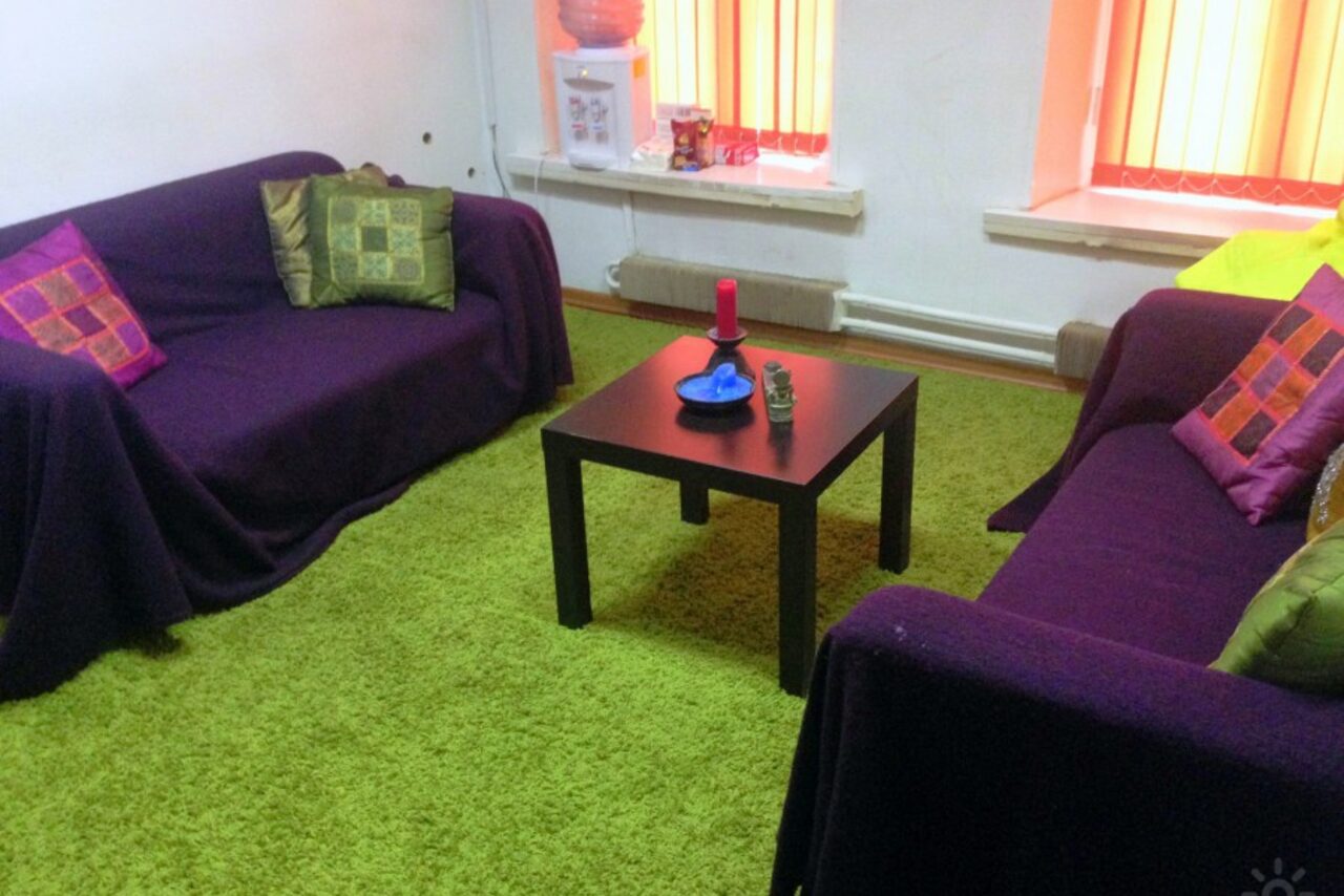 Арендовать Уютный зал 