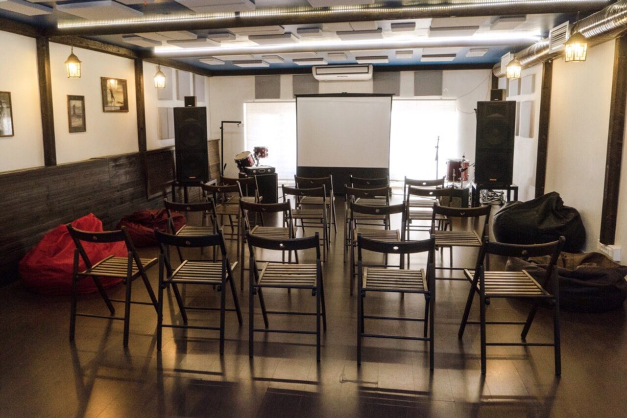 Арендовать Лофт Дом у моря Арт-лофт + концертная площадка для праздника