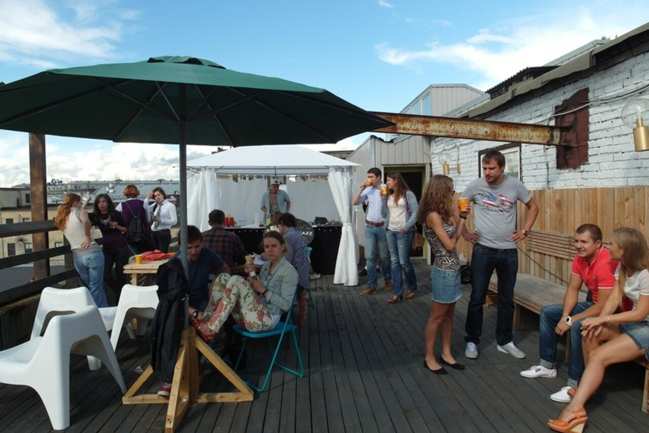 Арендовать Ляг поспи я доделаю