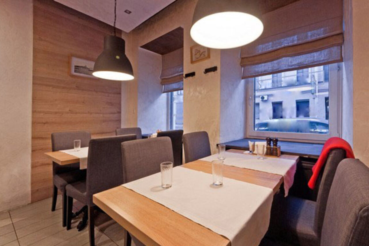 Арендовать Декабрист Стейкбар