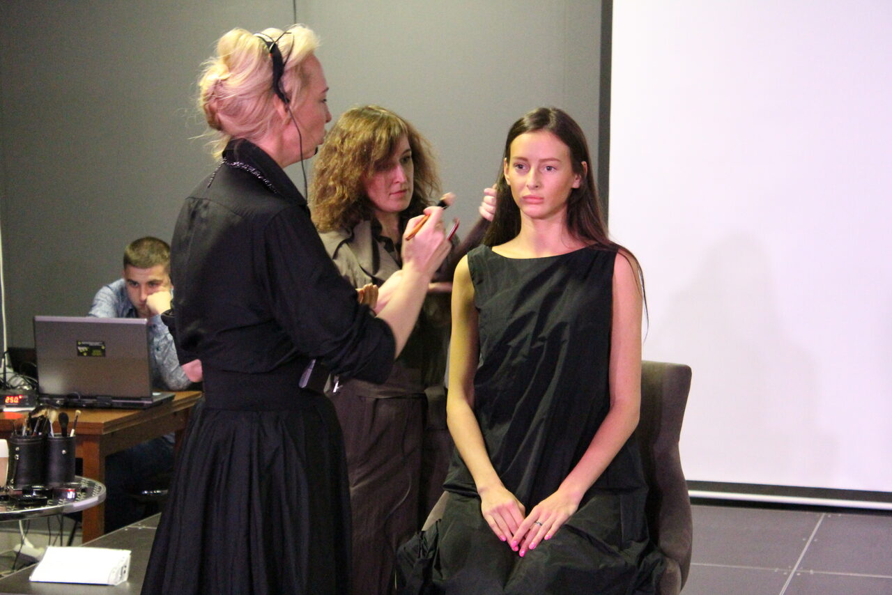 Арендовать АйБи ГРУПП Площадка для конференций, показов, тренингов