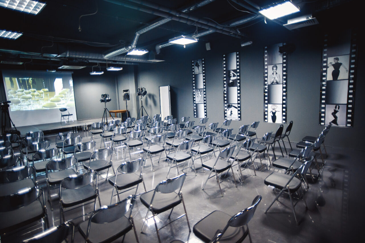 Арендовать АйБи ГРУПП Площадка для конференций, показов, тренингов