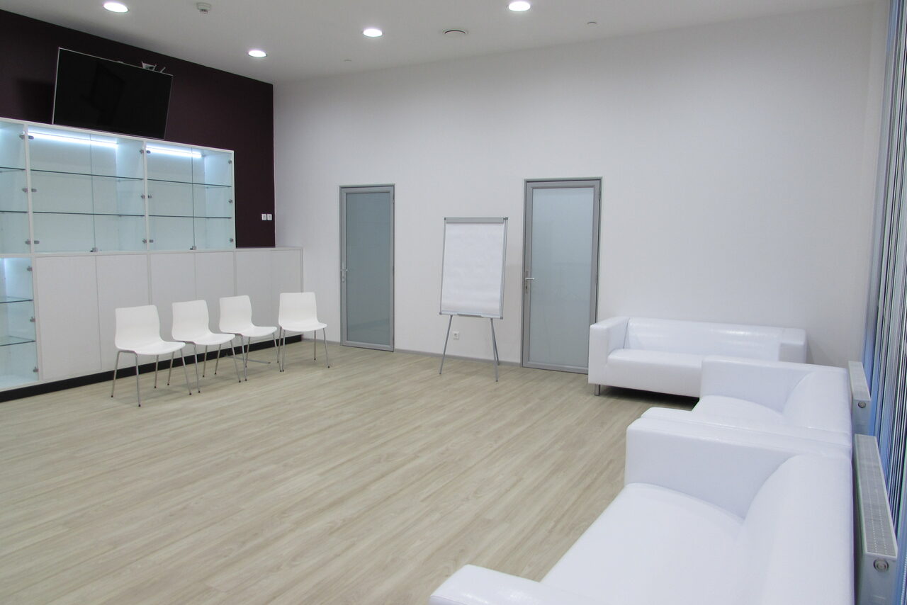 Арендовать Зал для конференций