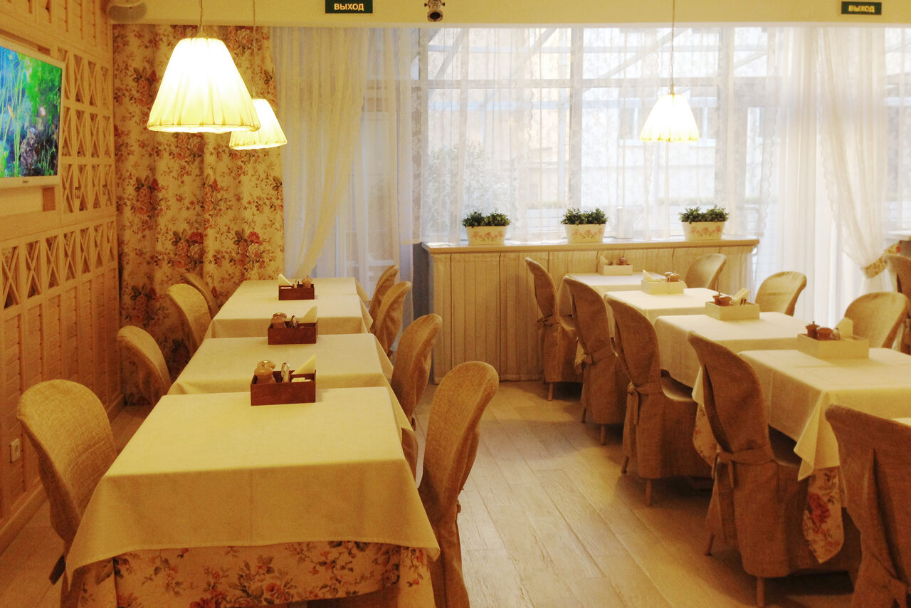 Арендовать Red Stars Hotel Банкетный зал с летней верандой