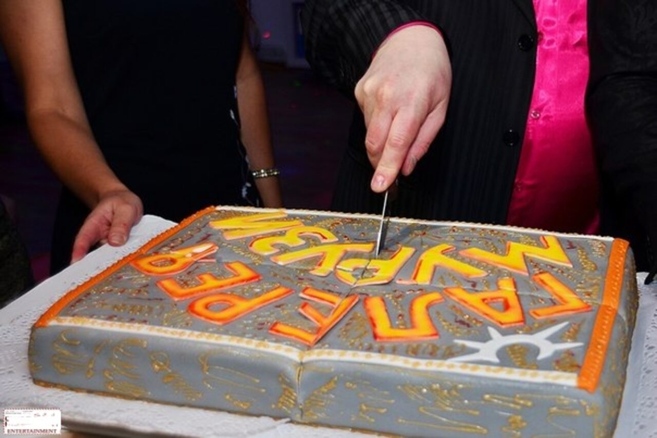 Арендовать Галерея МУРУЗИ