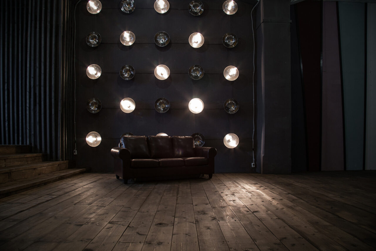 Арендовать Wood Studios Лофт с декорациями на Электрозаводской