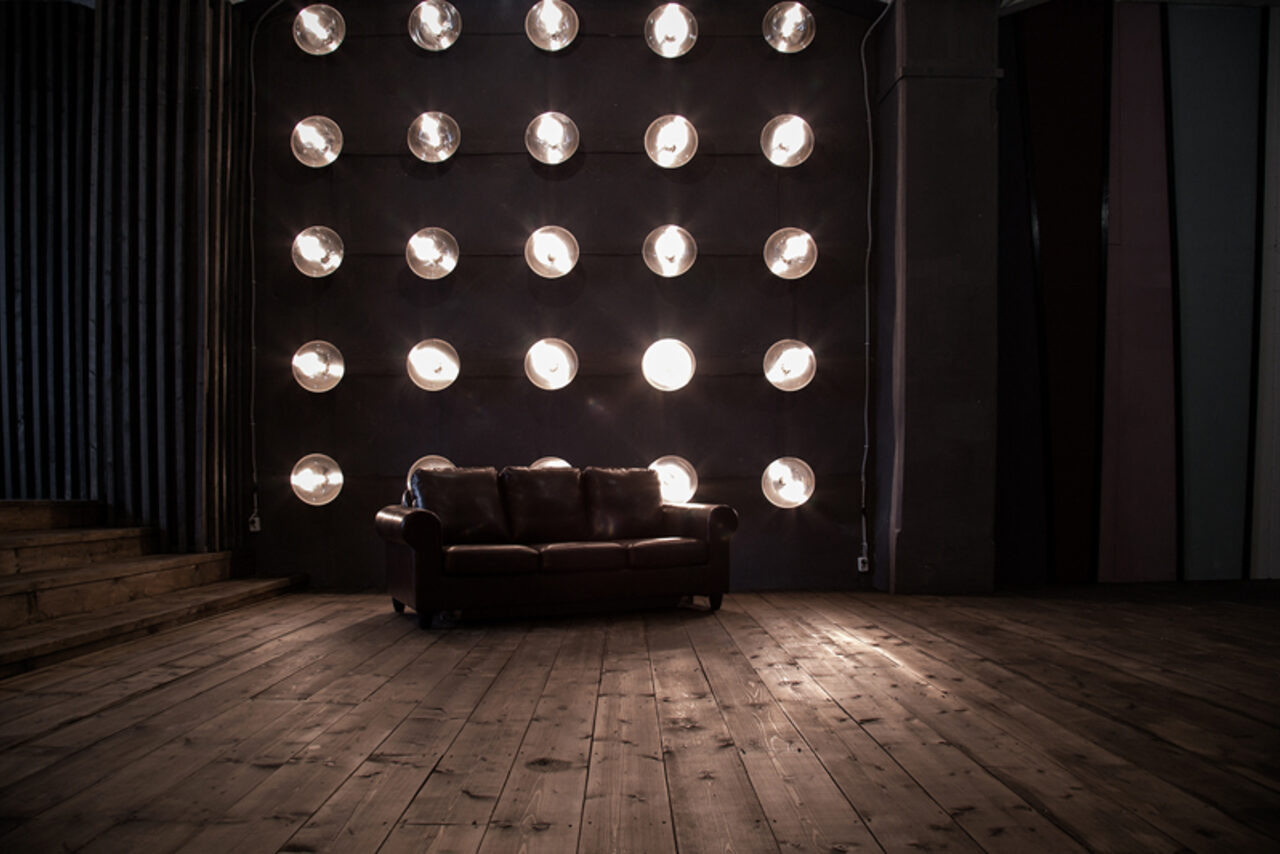 Арендовать Wood Studios Лофт с декорациями на Электрозаводской