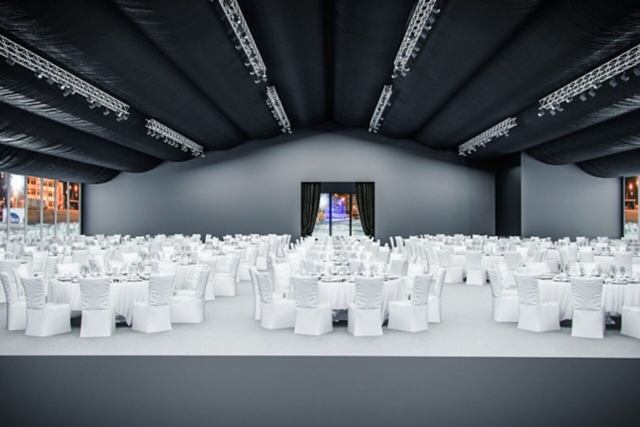 Арендовать Ультрасовременная площадка для корпоративов, презентаций, фо