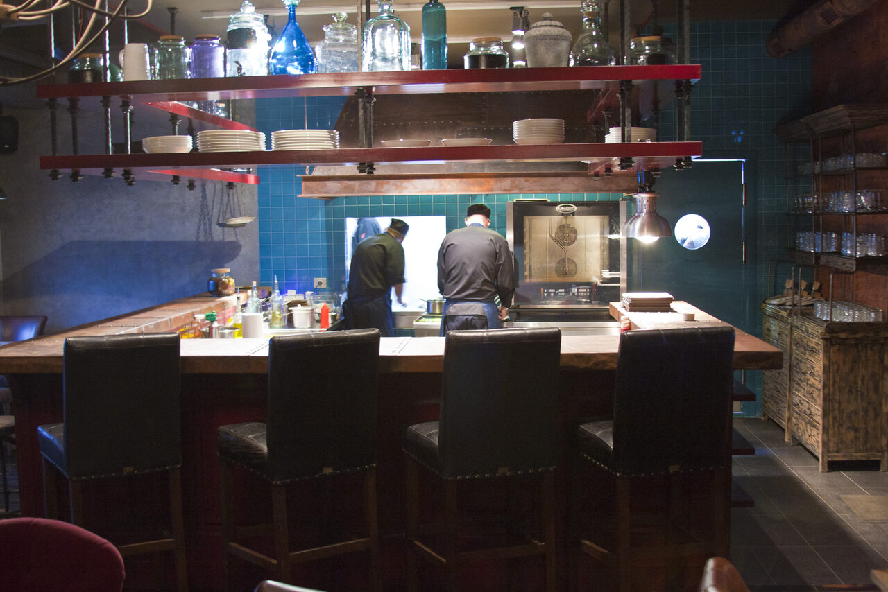 Арендовать Гастробар Simon Says