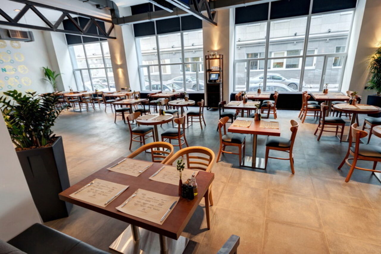 Арендовать Банкетный зал с барной стойкой, 40 кВт свет