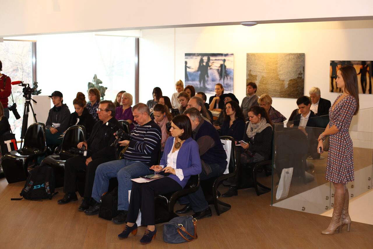 Арендовать EXPOSED Современная галерея с отдельным входом