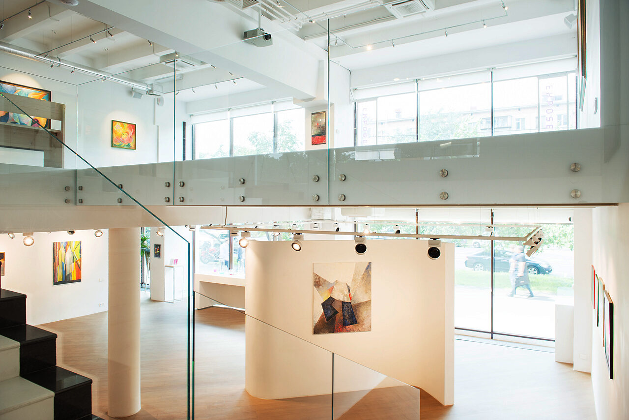 Арендовать EXPOSED Современная галерея с отдельным входом