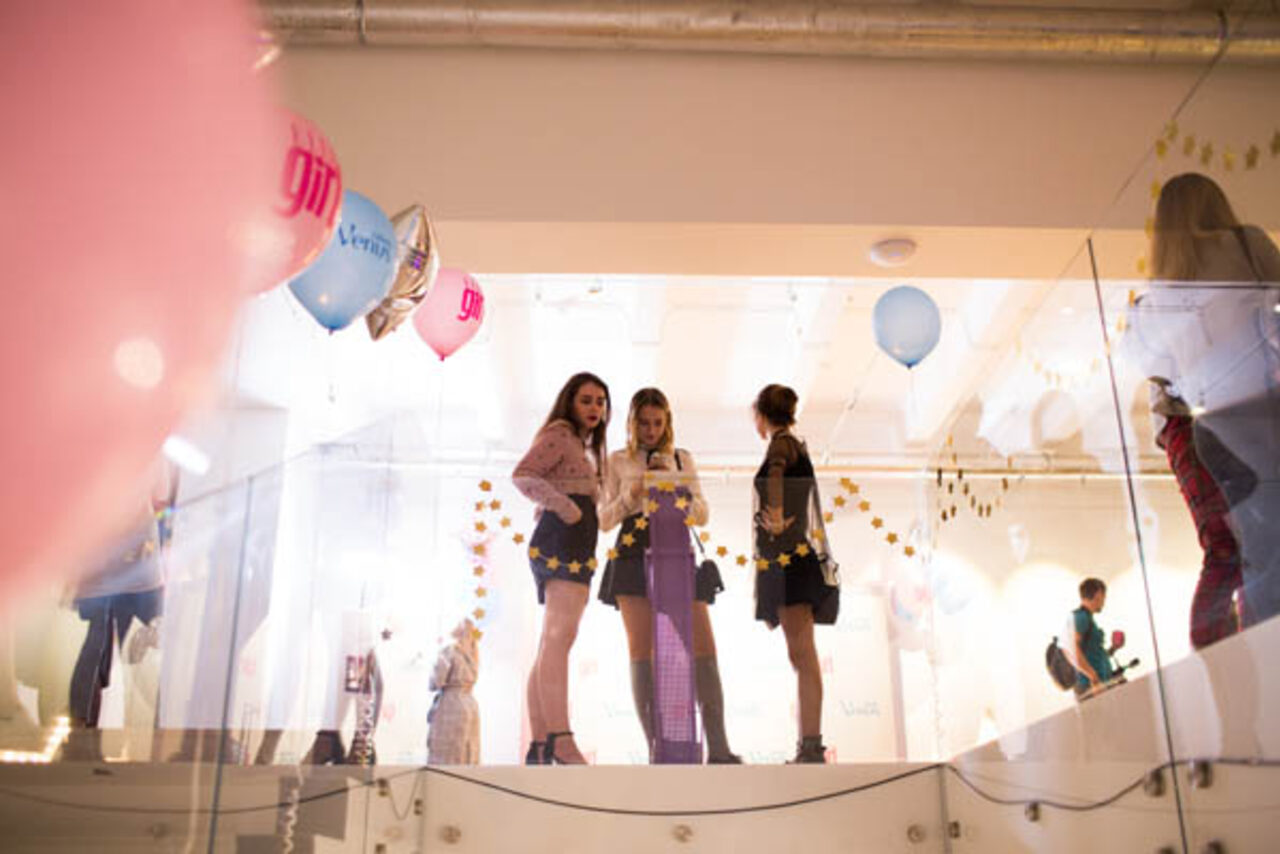 Арендовать EXPOSED Современная галерея с отдельным входом