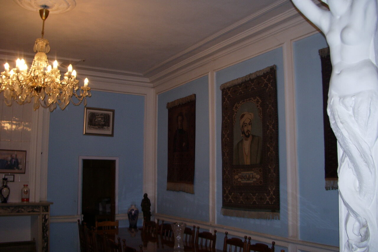 Арендовать Каретный двор