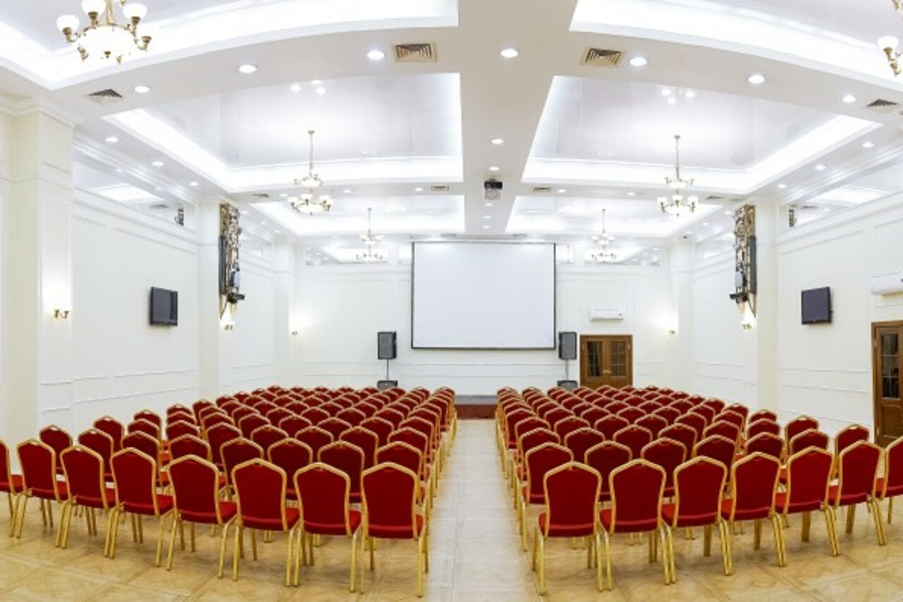 Арендовать Отель Полюстрово