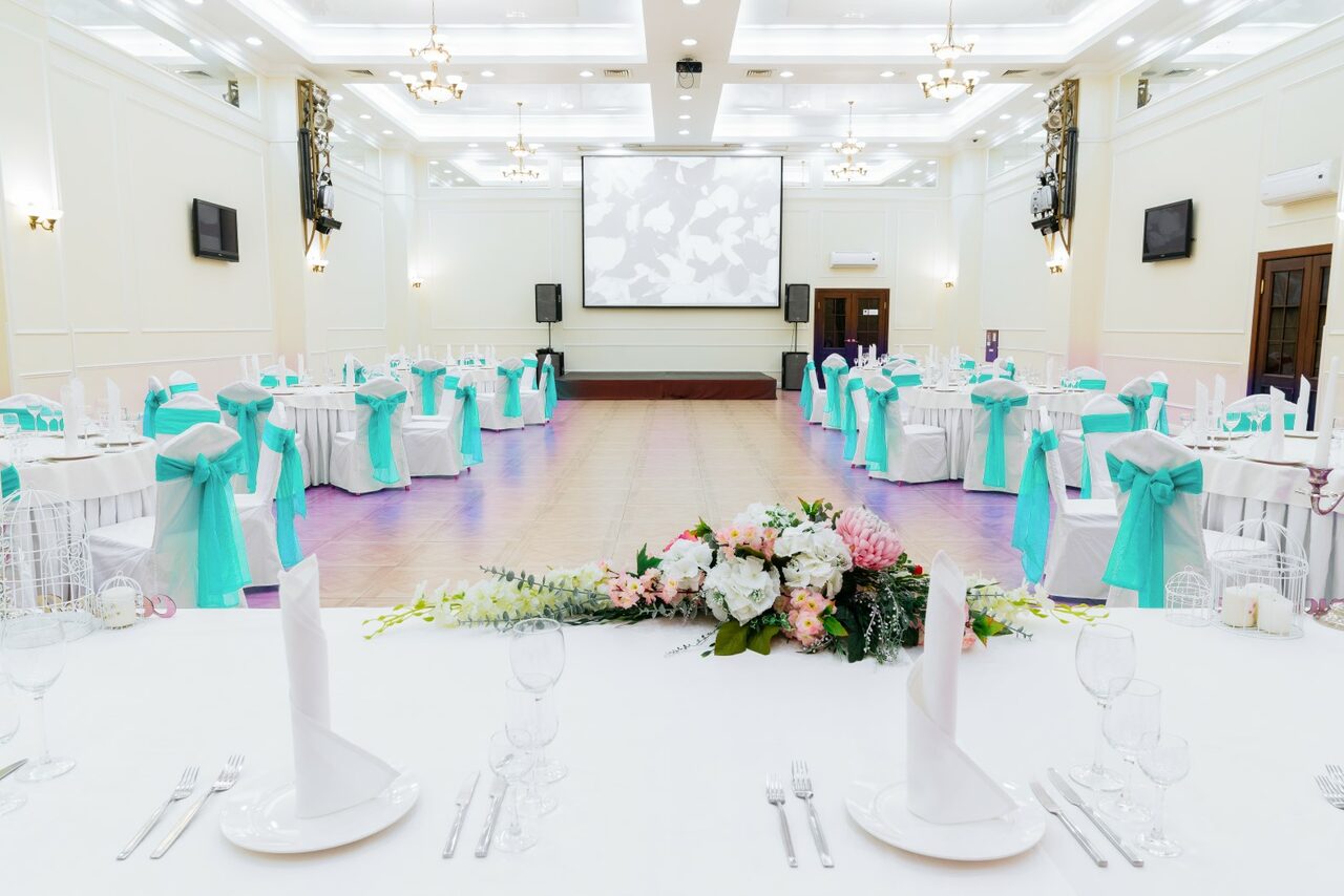 Арендовать Отель Полюстрово