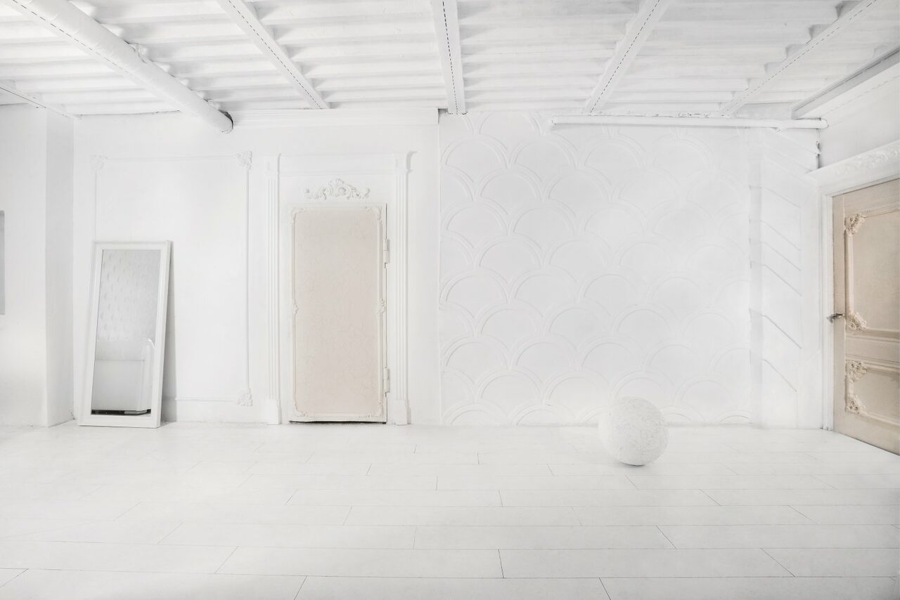 Арендовать 713.Media Белый лофт на Арбате