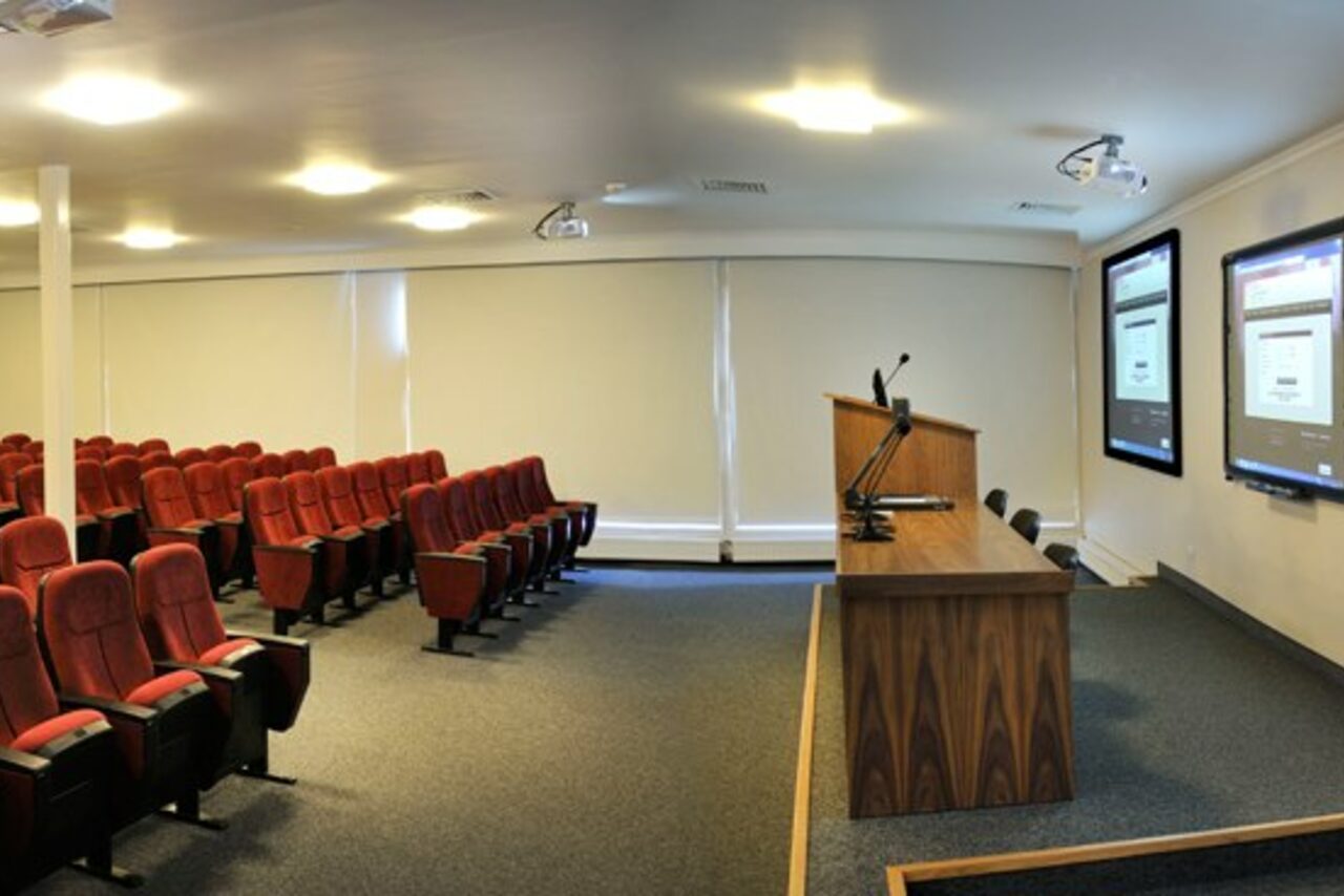 Арендовать Отель "Спутник" Санкт-Петербург