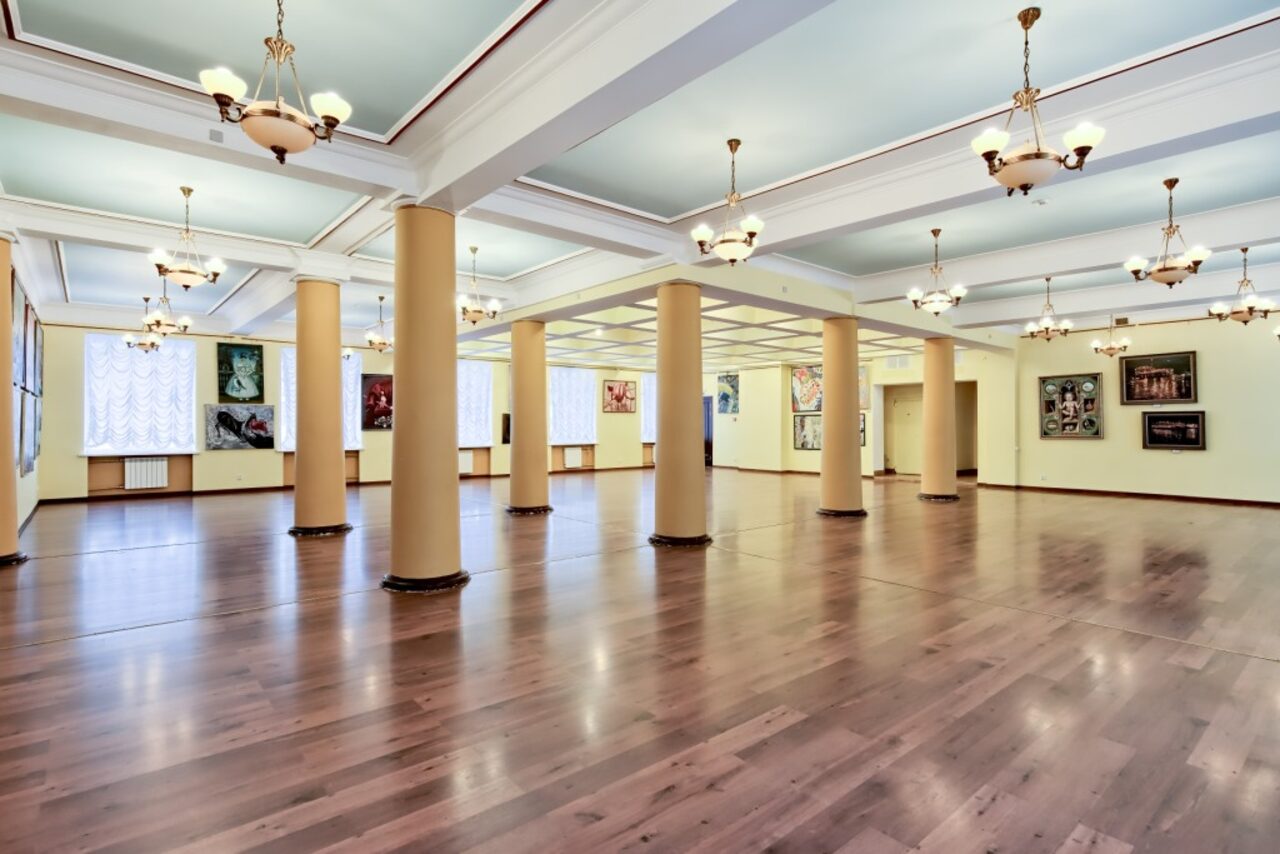 Арендовать Конгресс Холл