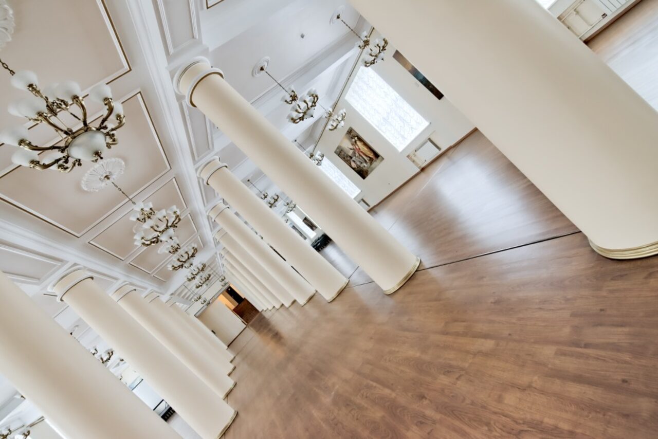 Арендовать Конгресс Холл 