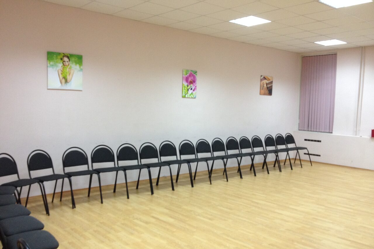 Арендовать ЛАуРА Академия Life-образования Большой тренинг-зал