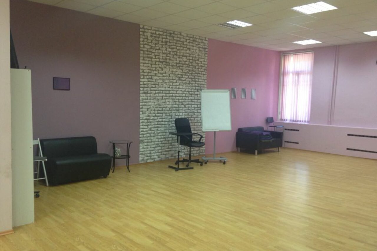 Арендовать ЛАуРА Академия Life-образования Большой тренинг-зал