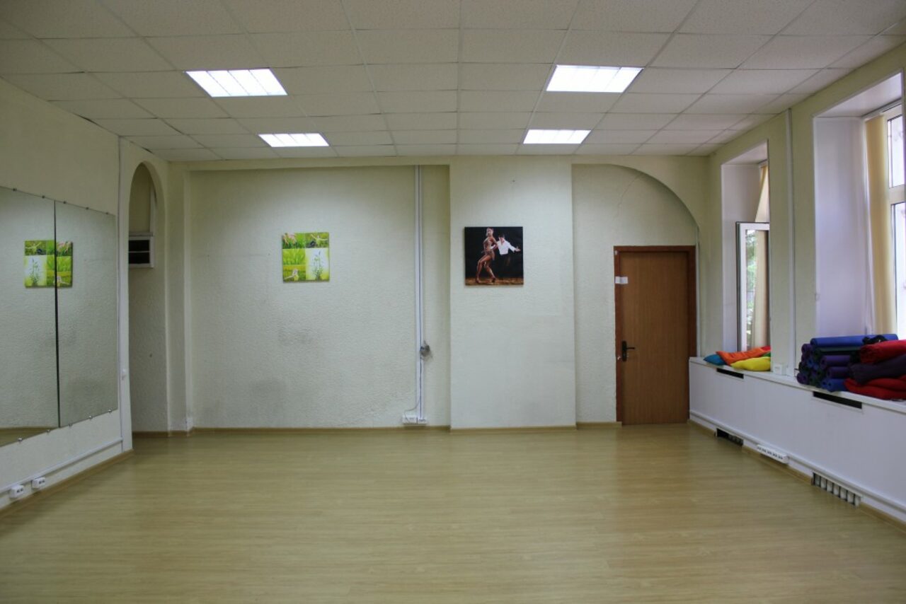 Арендовать ЛАуРА Академия Life-образования